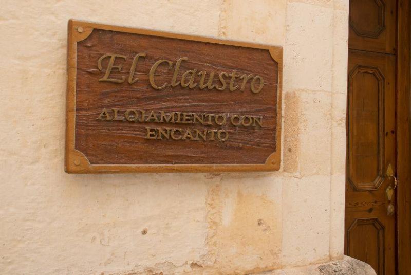 Grupoandria El Claustre De Ciutadella - Hospederia